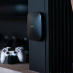 Хъб за алармена система Ajax Hub Plus - черен - Image 2